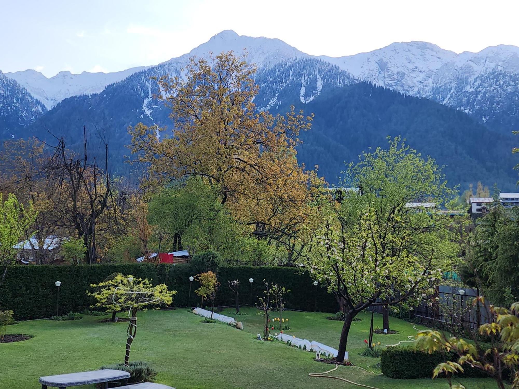 Premier Pahalgam Hotel Ngoại thất bức ảnh