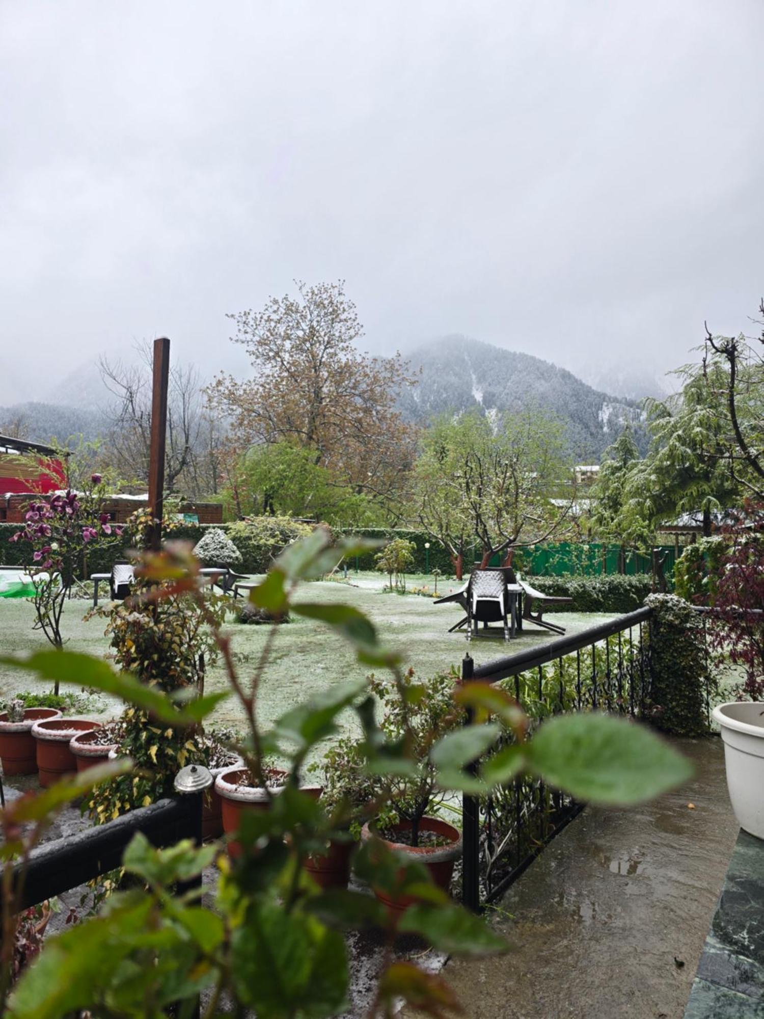 Premier Pahalgam Hotel Ngoại thất bức ảnh